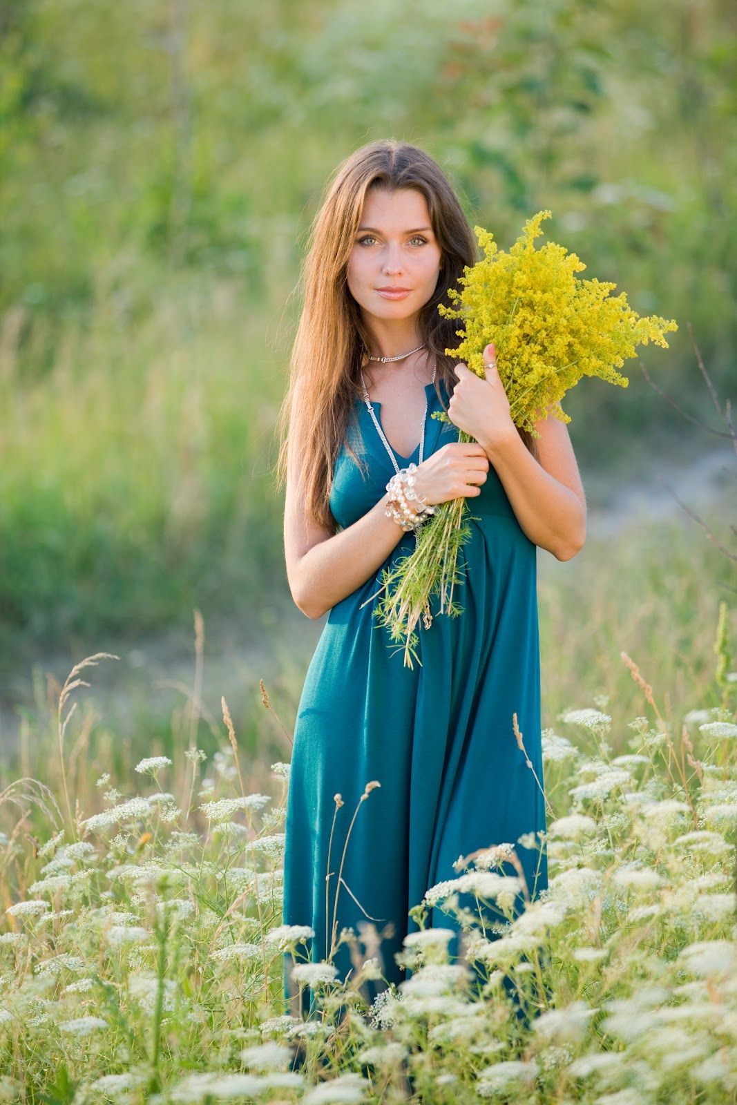 Slavic women in Antalya