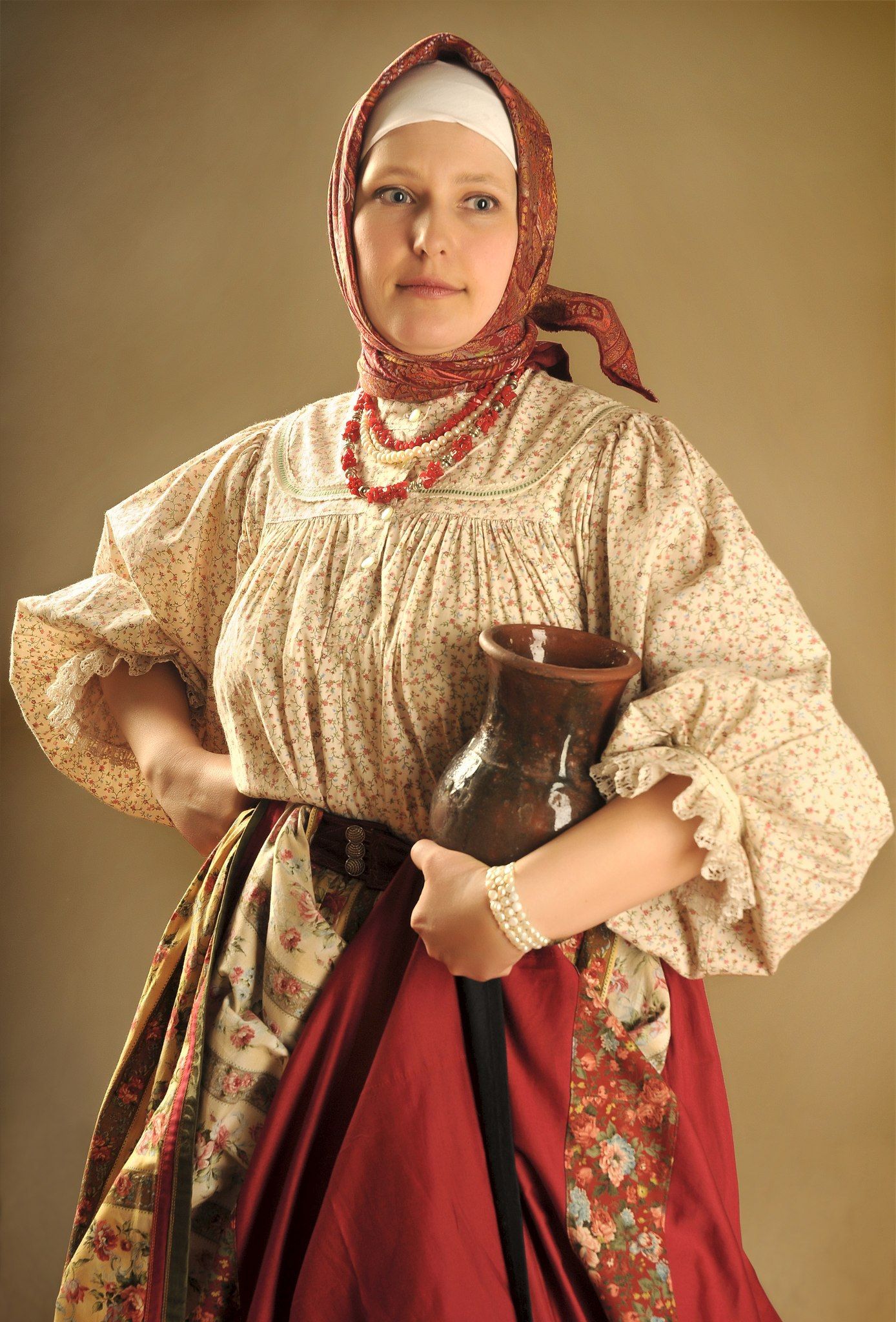 Girls in Slavic costumes in Antalya